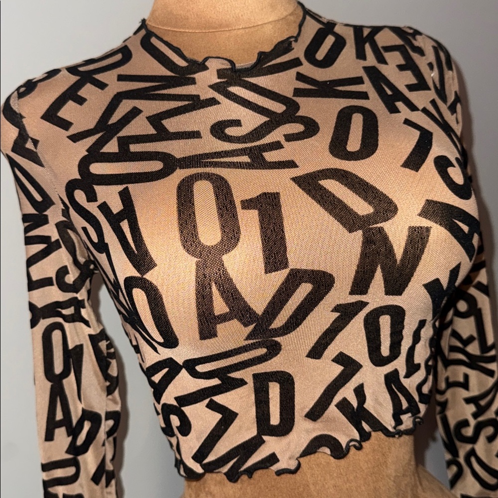 SHEIN Black and Tan Graphic Long Sleeve Top